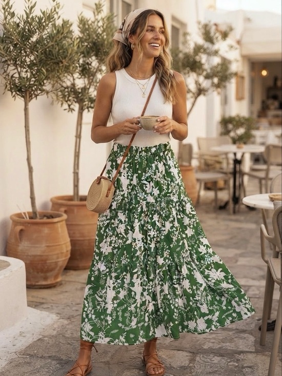 HALARA Dresses & Skirts - Halara Green White Floral Tiered Maxi Skirt Size Medium Elastic Waist Boho